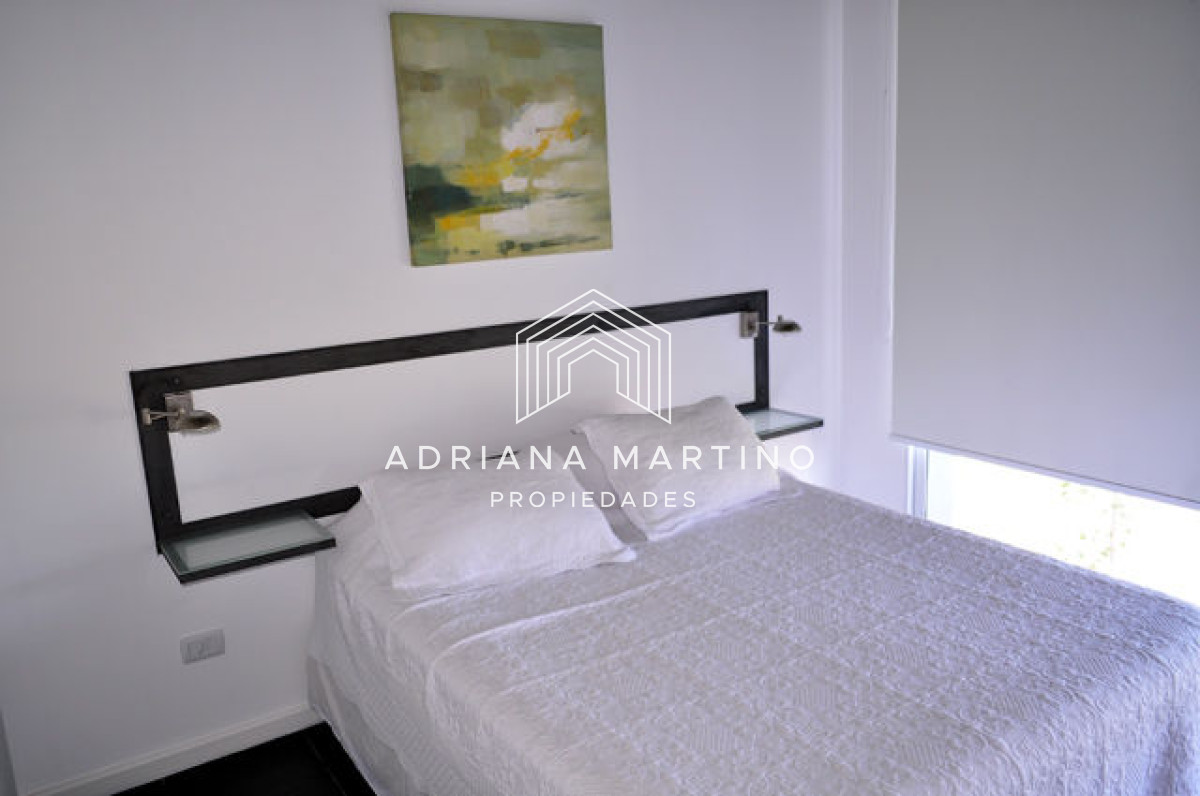 Casa ID.34384 - Hermosa casa ubicada en Punta Piedra, vista espectacular!