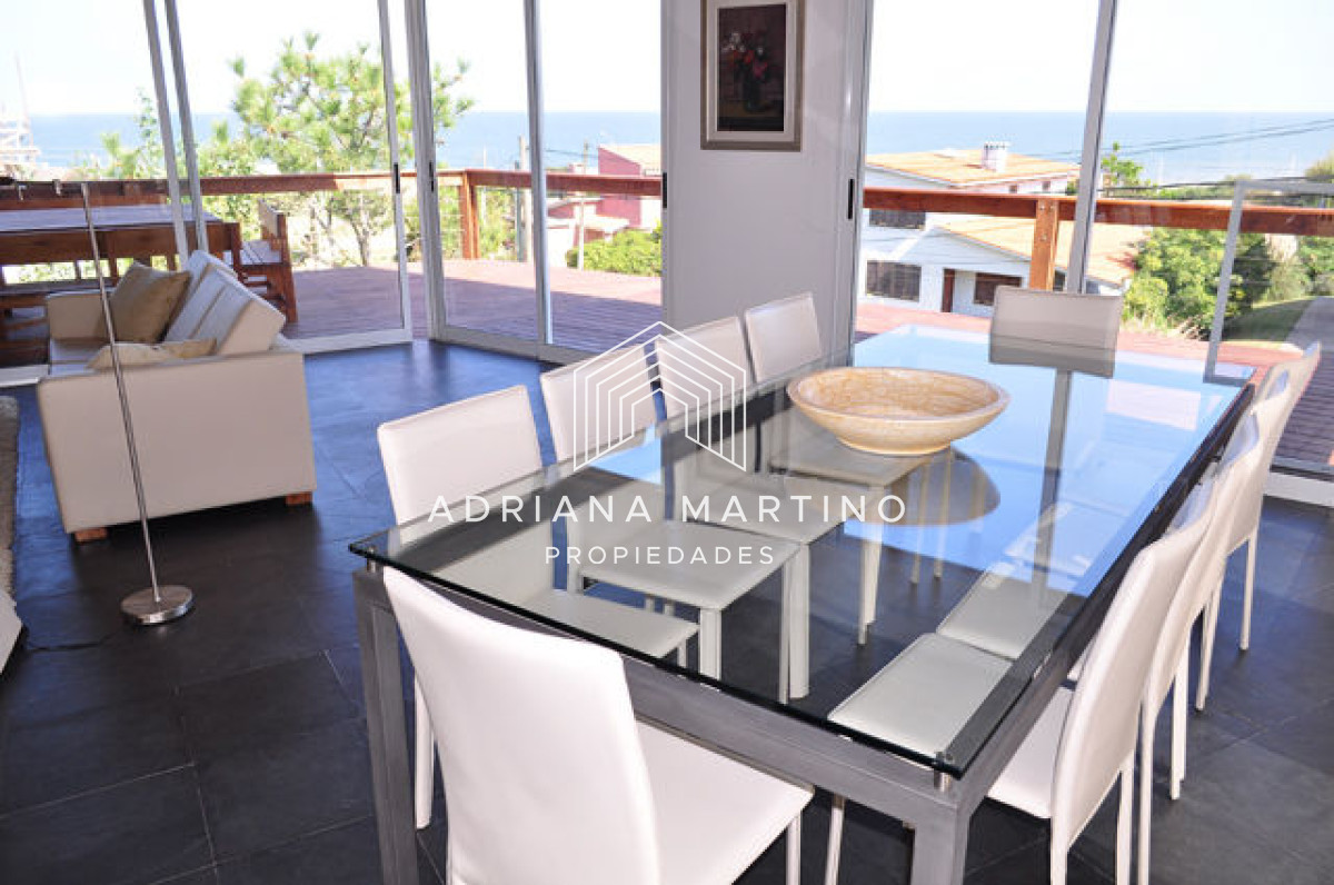 Casa ID.34384 - Hermosa casa ubicada en Punta Piedra, vista espectacular!