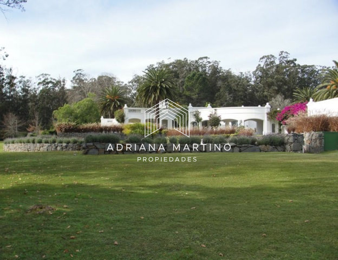 Casa ID.34401 - Amplia residencia con magnifica privacidad