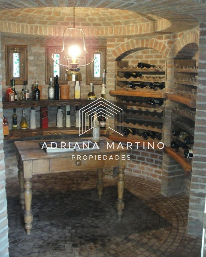 Casa ID.34401 - Amplia residencia con magnifica privacidad
