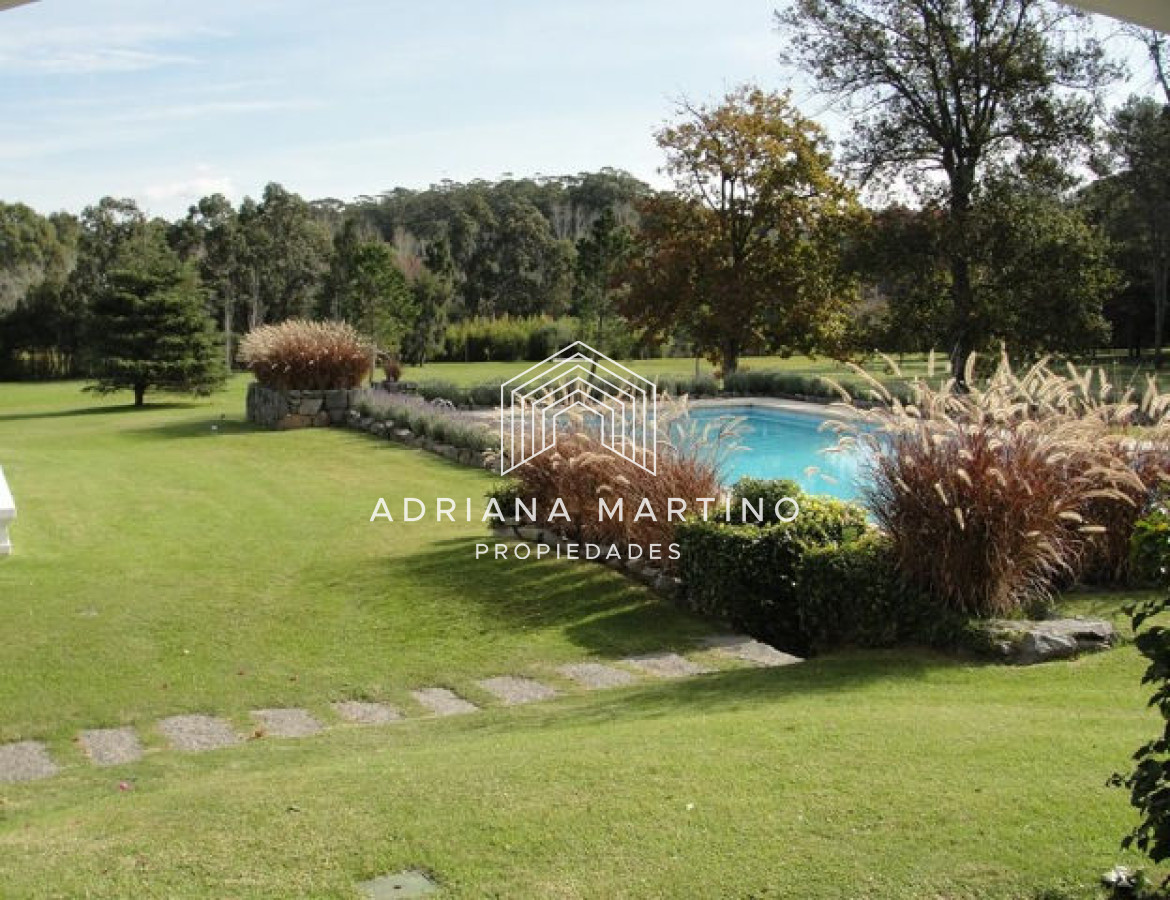 Casa ID.34401 - Amplia residencia con magnifica privacidad