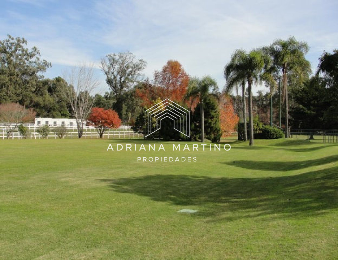 Casa ID.34401 - Amplia residencia con magnifica privacidad