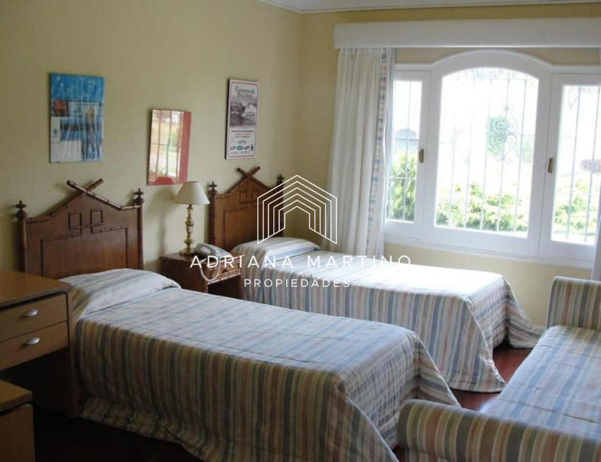 Casa ID.34401 - Amplia residencia con magnifica privacidad