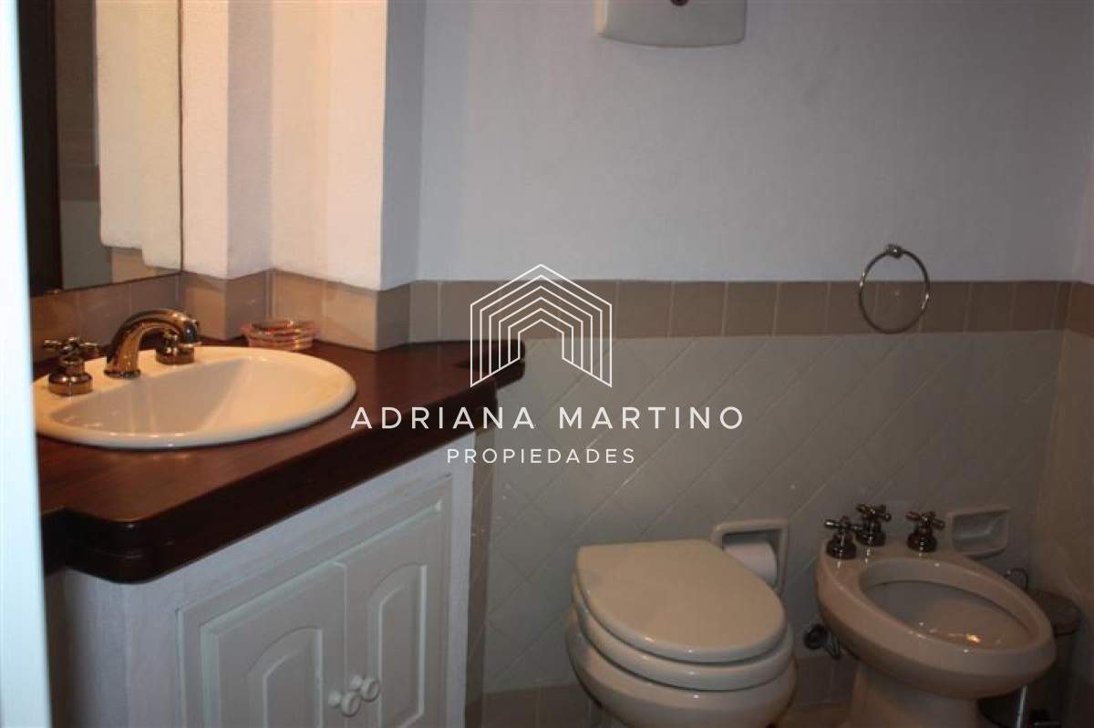 Casa ID.33940 - Excelente propiedad en venta 