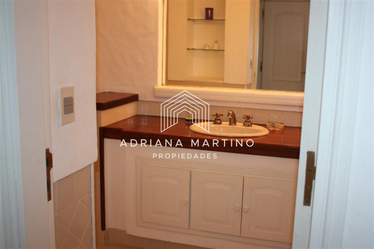 Casa ID.33940 - Excelente propiedad en venta 