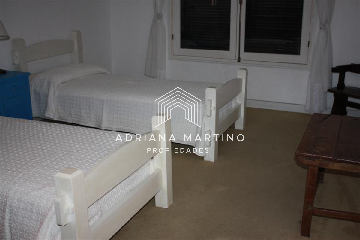 Casa ID.33940 - Excelente propiedad en venta 