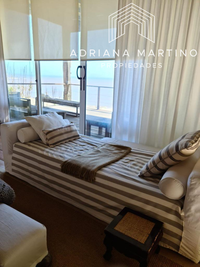 Casa ID.33921 - Exclusiva casa en alquiler temporal frente al mar – Playa Mansa, José Ignacio