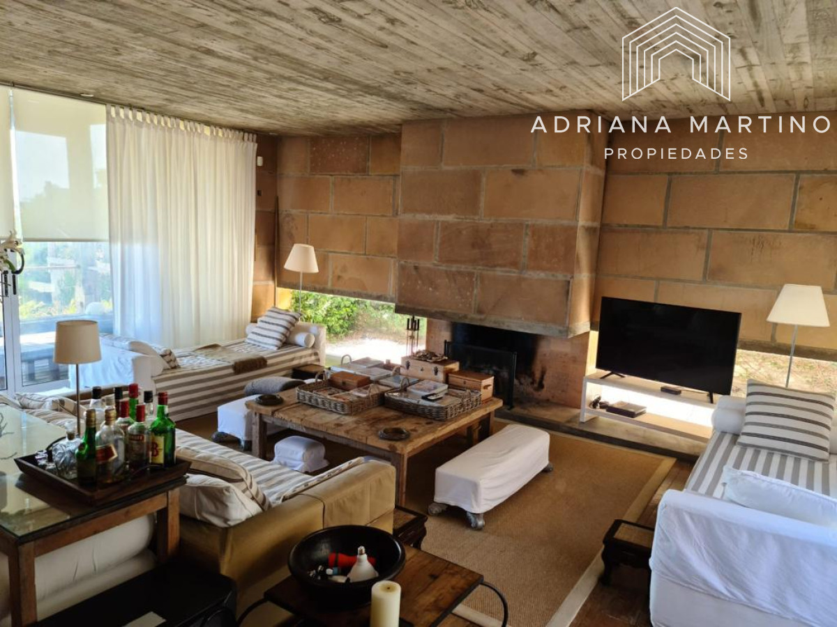 Casa ID.33921 - Exclusiva casa en alquiler temporal frente al mar – Playa Mansa, José Ignacio