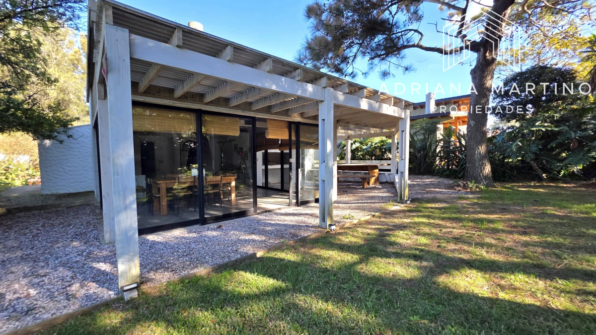 Casa en venta a pasos del mar en El chorro