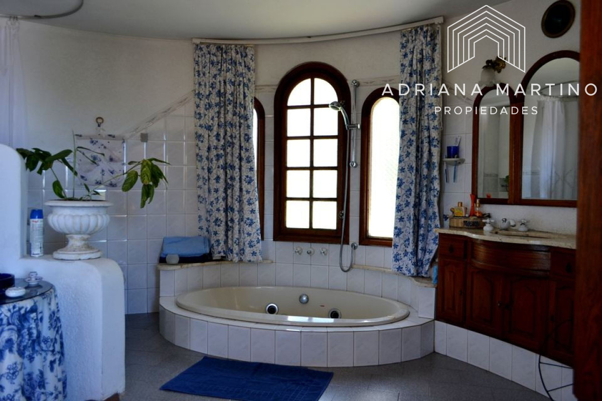 Casa ID.34201 - Casa en Rincón del Indio 6 dormitorios con terraza y barbacoa