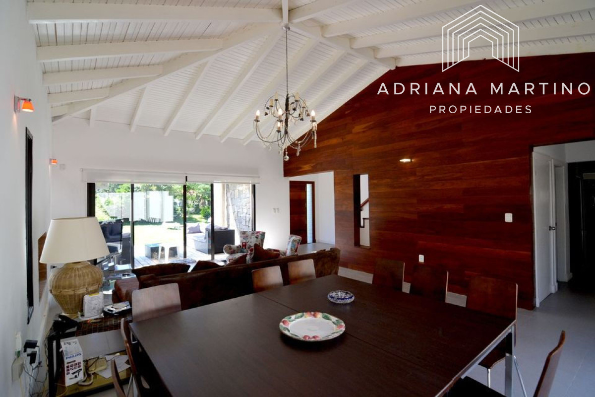 Casa ID.33799 - Excelente casa en playa mansa 