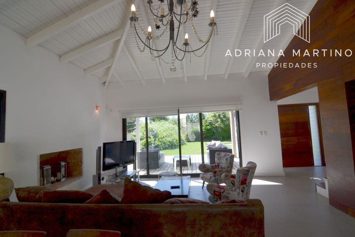 Casa ID.33799 - Excelente casa en playa mansa 
