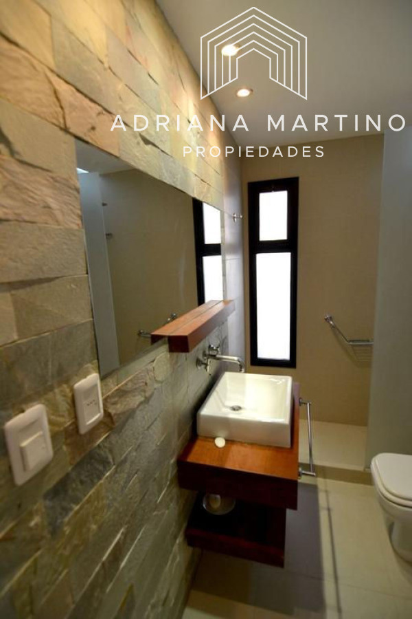 Casa ID.33799 - Excelente casa en playa mansa 