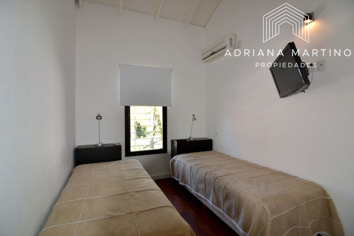 Casa ID.33799 - Excelente casa en playa mansa 