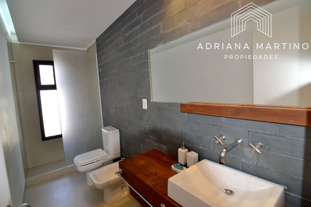 Casa ID.33799 - Excelente casa en playa mansa 