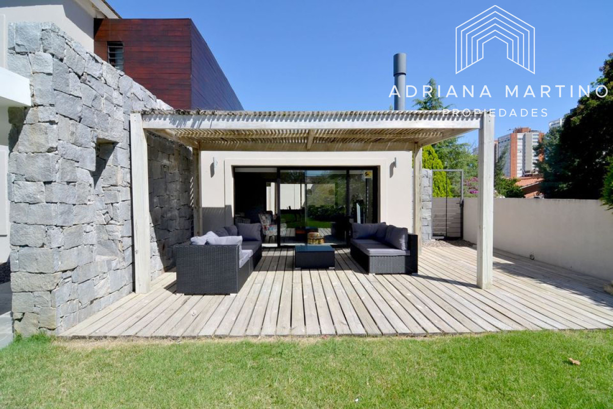 Casa ID.33799 - Excelente casa en playa mansa 