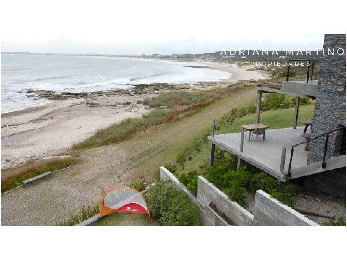 Casa ID.33921 - Exclusiva casa en alquiler temporal frente al mar – Playa Mansa, José Ignacio