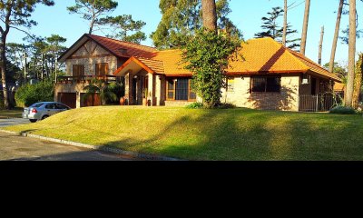 Casa en la Mansa 3 dormitorios y dependencia con barbacoa y amplio jardín
