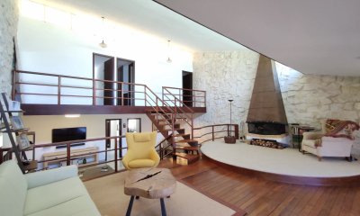 Excelente residencia a pasos de playa mansa