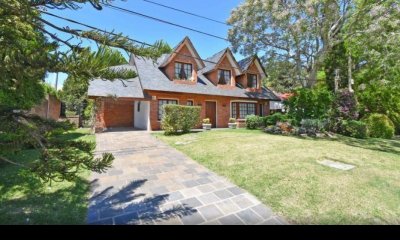 Hermosa casa en la mansa