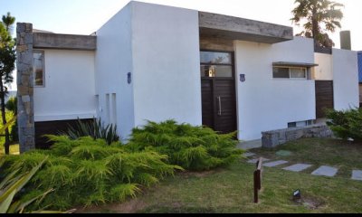Moderna casa en El Chorro