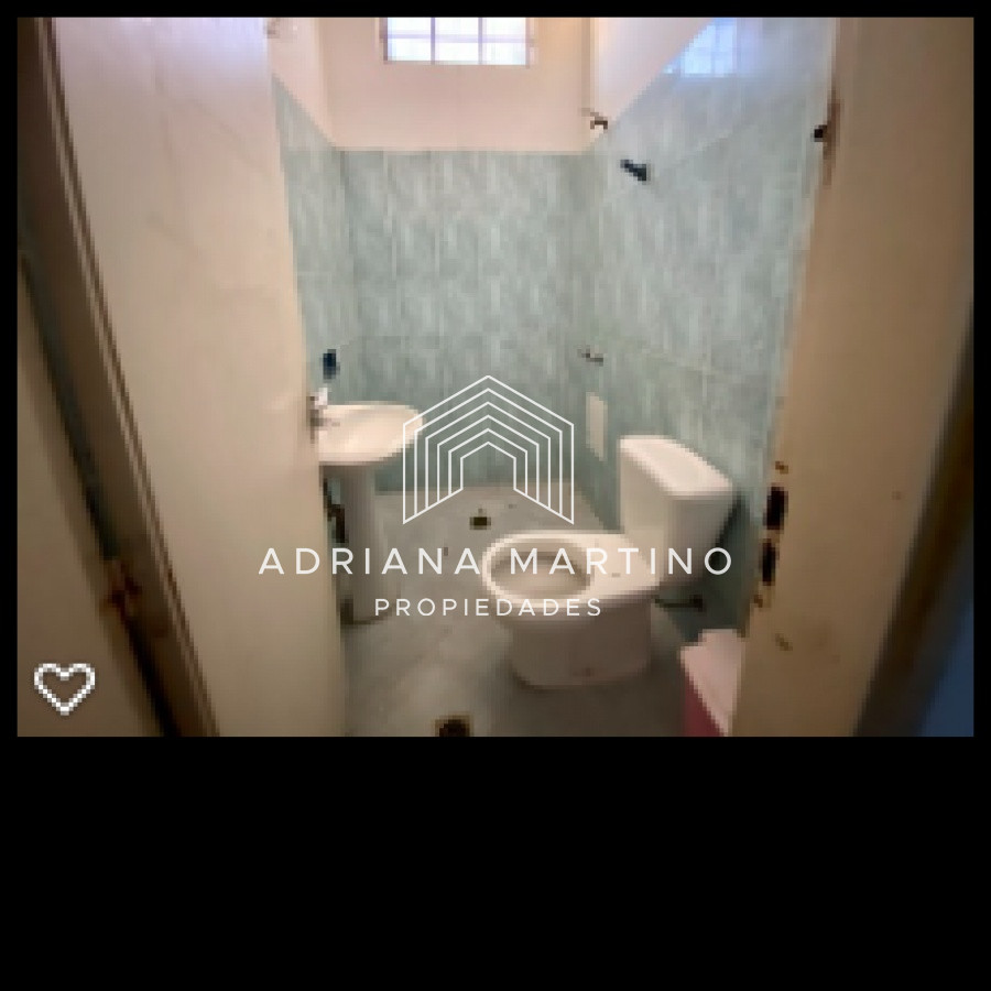 Amplio local comercial en Maldonado - GoPunta - Portal Inmobiliario de Punta del Este - Maldonado