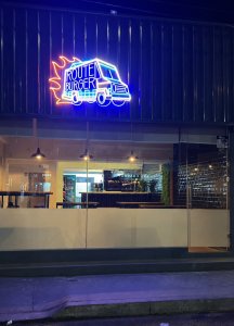 Se vende la llave de local de hamburguesas muy bien ubicado 