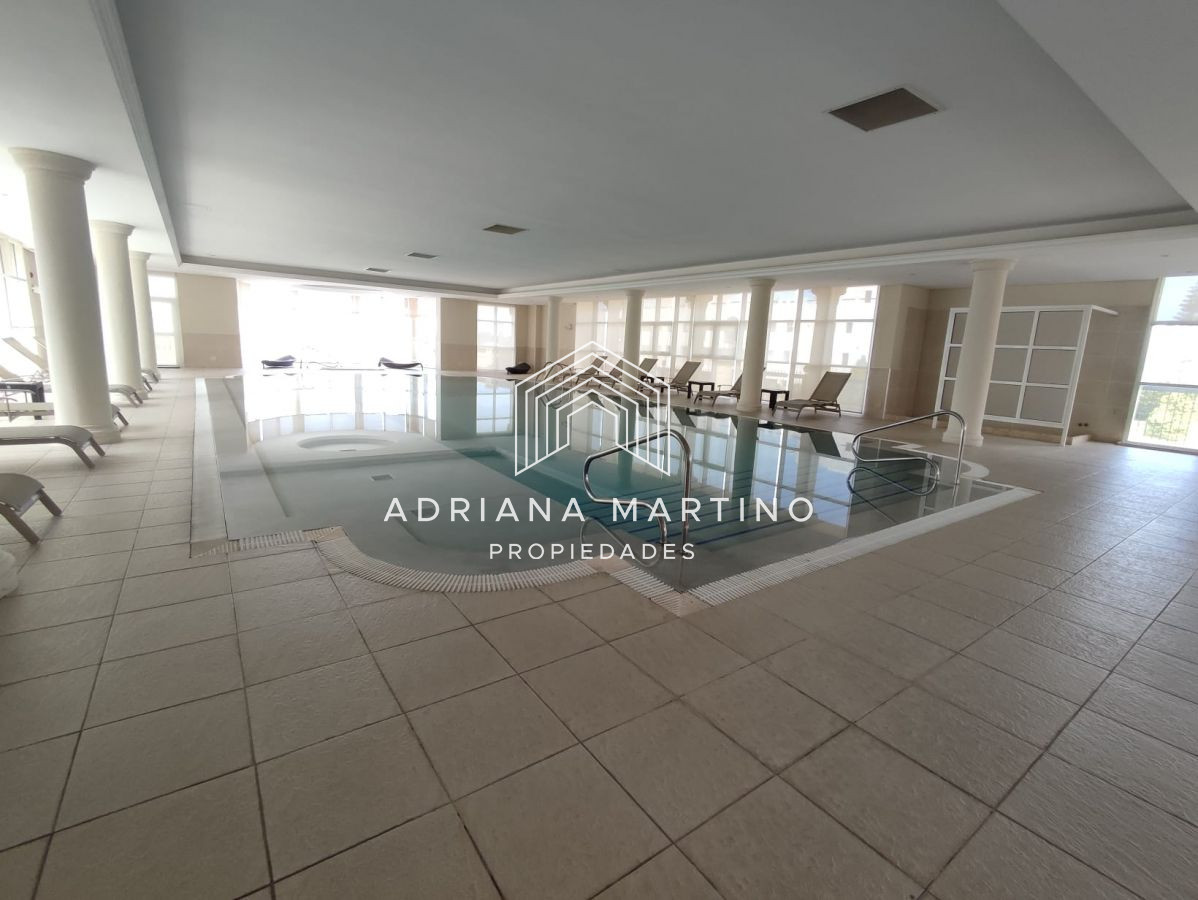 Apartamento ID.69475 - Espectacular apartamento en Mansa Punta del Este, con vista panorámica al mar. 
