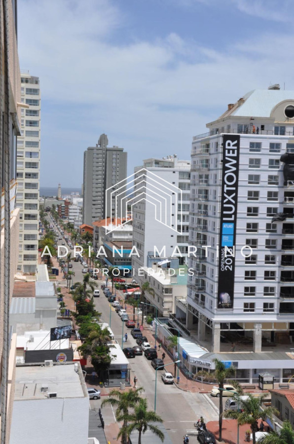 Apartamento ID.71737 - Península 2 dorm vista y servicios 