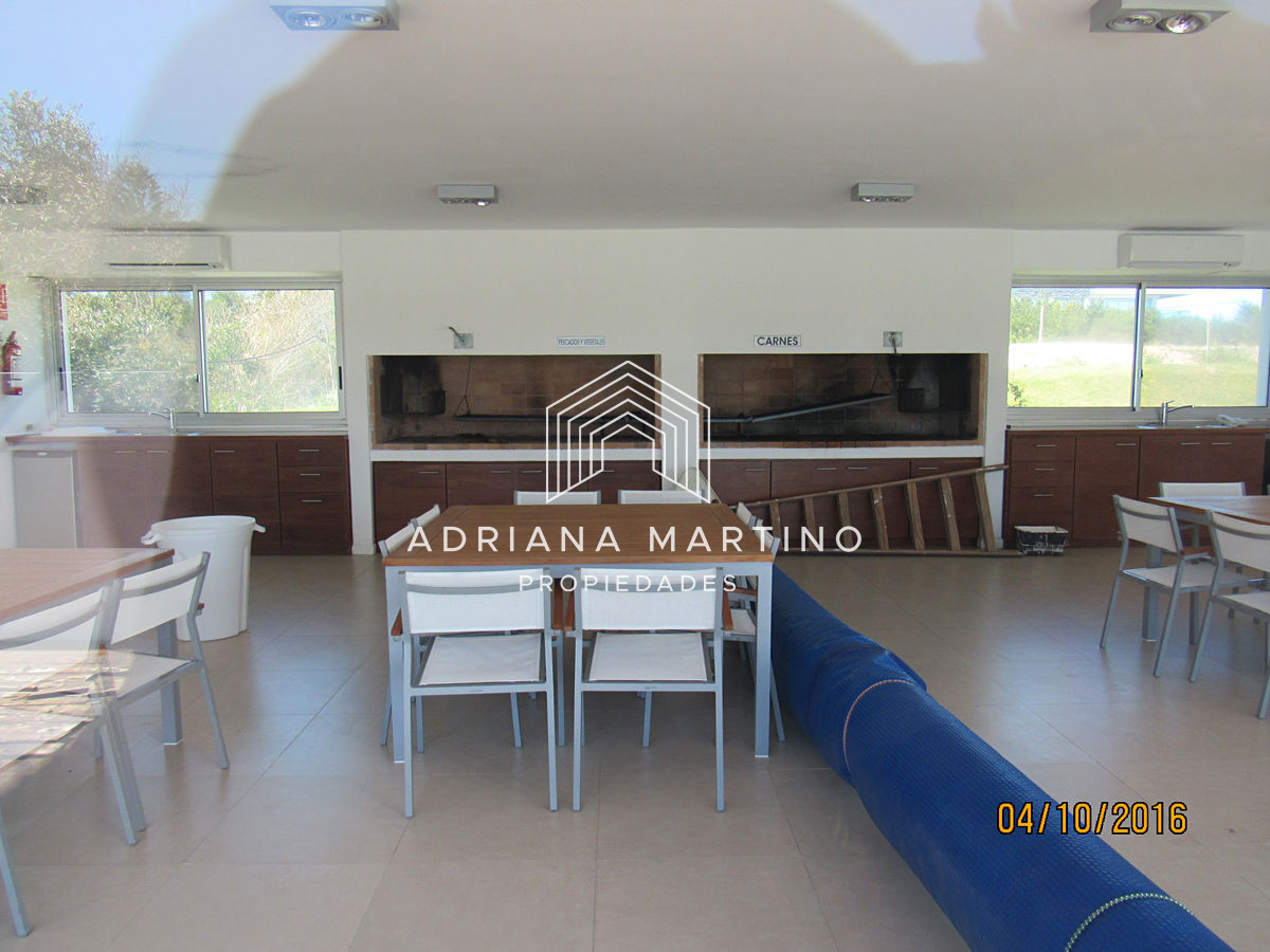 Apartamento ID.37018 - Lujoso Penthouse ubicado frente al mar en la Brava. 