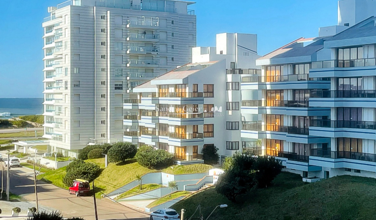 Apartamento ID.1392 - TORRE ESMERALDA VENTA Y ALQUILER, PLAYA BRAVA - PUNTA DEL ESTE