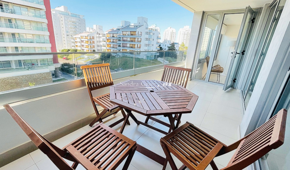 Apartamento ID.1392 - TORRE ESMERALDA VENTA Y ALQUILER, PLAYA BRAVA - PUNTA DEL ESTE