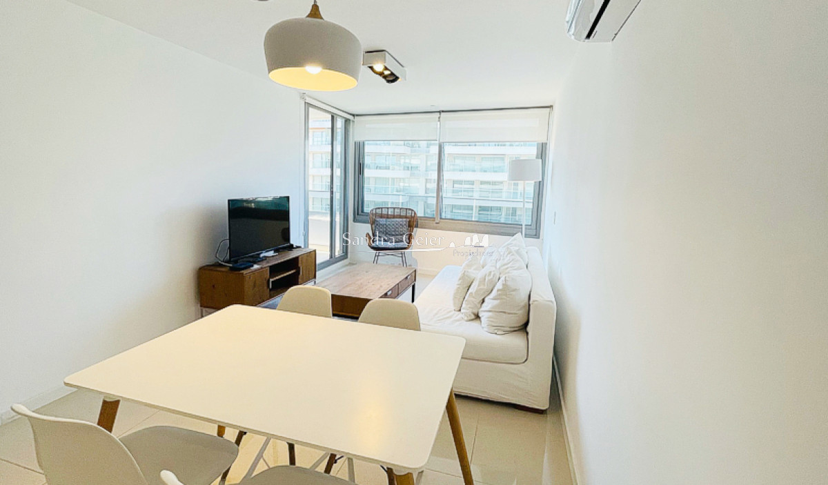 Apartamento ID.1392 - TORRE ESMERALDA VENTA Y ALQUILER, PLAYA BRAVA - PUNTA DEL ESTE