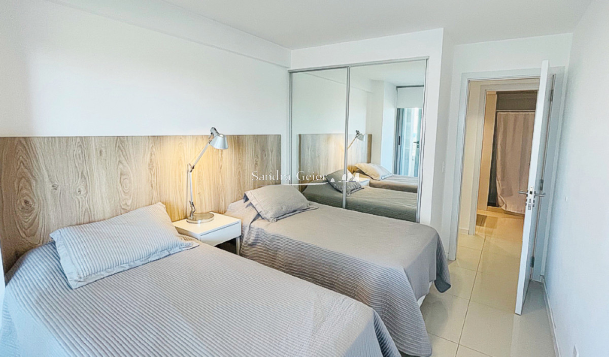 Apartamento ID.1392 - TORRE ESMERALDA VENTA Y ALQUILER, PLAYA BRAVA - PUNTA DEL ESTE