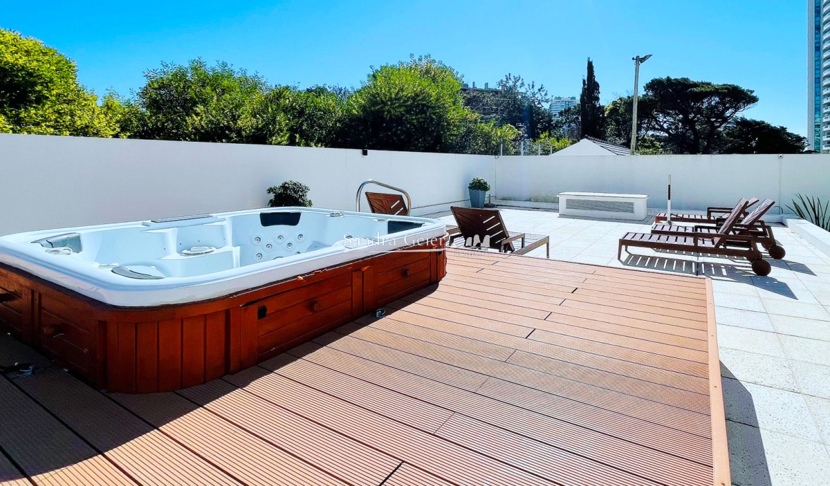 Apartamento ID.1392 - TORRE ESMERALDA VENTA Y ALQUILER, PLAYA BRAVA - PUNTA DEL ESTE