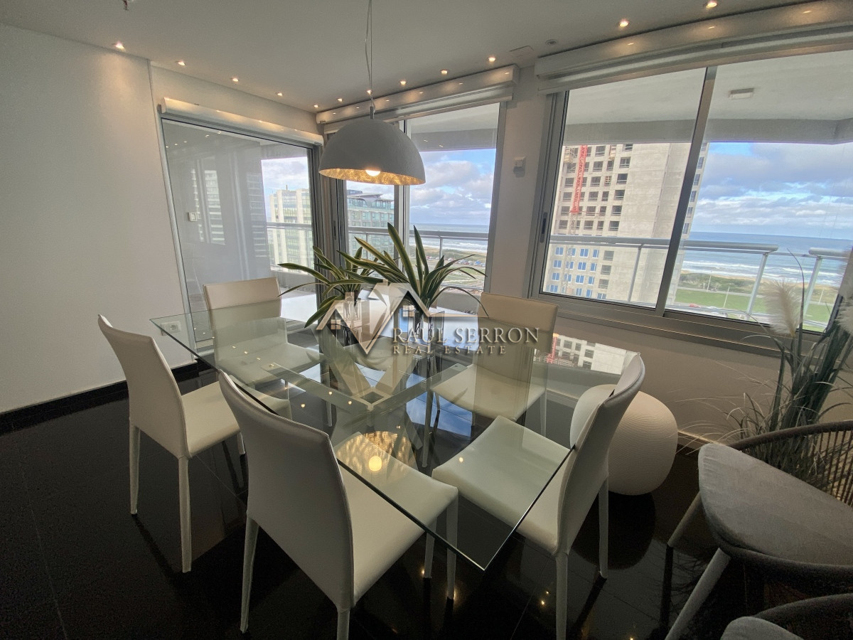 Apartamento ID.2385 - APARTAMENTO EN VENTA DE 3 DORMITORIOS EN PLAYA BRAVA-TERRAZA CON PARRILLERO 