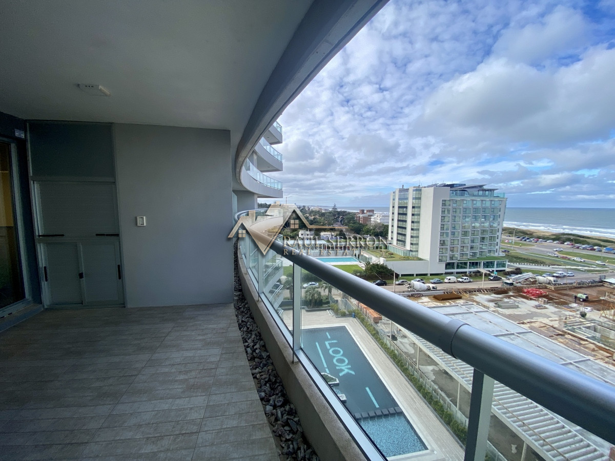 Apartamento ID.2385 - APARTAMENTO EN VENTA DE 3 DORMITORIOS EN PLAYA BRAVA-TERRAZA CON PARRILLERO 