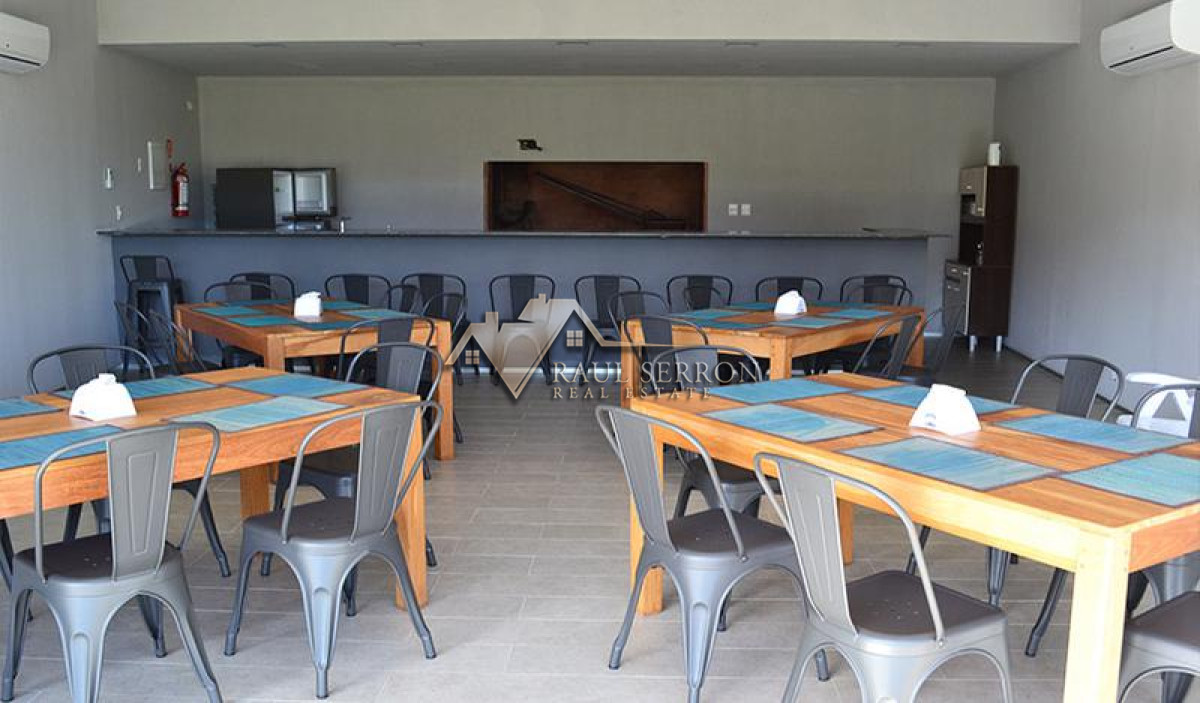 Apartamento ID.2385 - APARTAMENTO EN VENTA DE 3 DORMITORIOS EN PLAYA BRAVA-TERRAZA CON PARRILLERO 