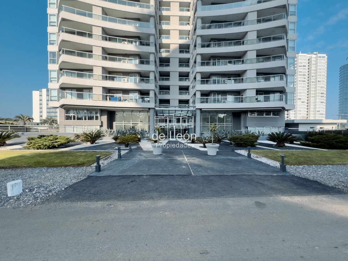 Apartamento ID.14962 - DEPARTAMENTO EN VENTA Y ALQUILER 3 DORMITORIOS - LOOK BRAVA - PLAYA BRAVA - PUNTA DEL ESTE