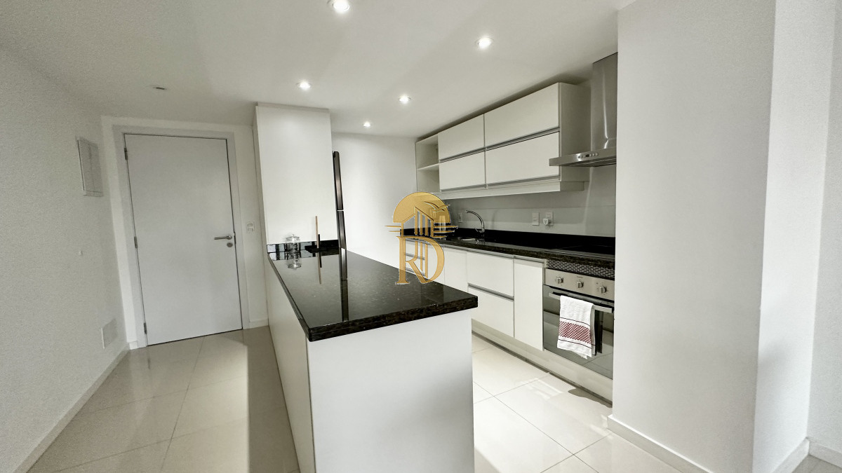 APARTAMENTO EN VENTA. 2 DORMITORIOS. PLAYA BRAVA. TORRE ESMERALDA. -id-752-4