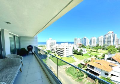 DEPARTAMENTO EN VENTA 3 DORMITORIOS. TORRE ESMERALDA. PUNTA DEL ESTE.