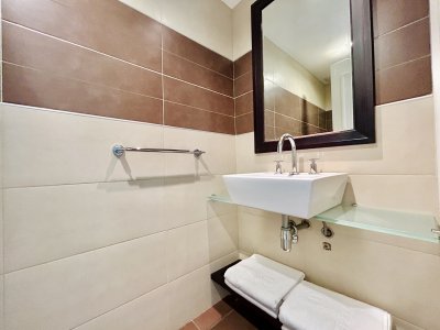 APARTAMENTO EN VENTA DE 2 DORMITORIOS EN SUITE CON VISTA AL MAR-IMPERIALE  - HHO4285A