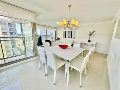 APARTAMENTO EN VENTA DE 2 DORMITORIOS EN SUITE CON VISTA AL MAR-IMPERIALE  - HHO4285A