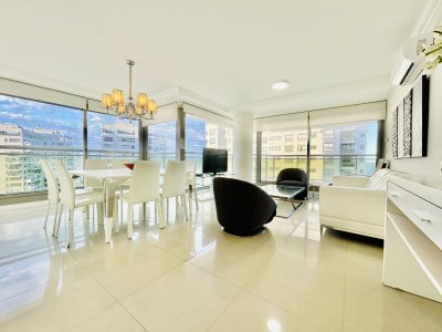 APARTAMENTO EN VENTA DE 2 DORMITORIOS EN SUITE CON VISTA AL MAR-IMPERIALE  - HHO4285A