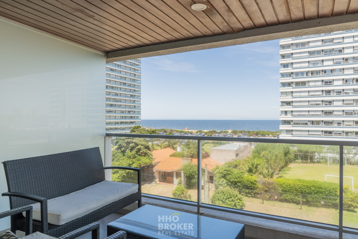 Venta de apartamento en Edificio Vista Brava, 2 dormitorios, Aidy Grill, Punta del Este. - HHO4611A