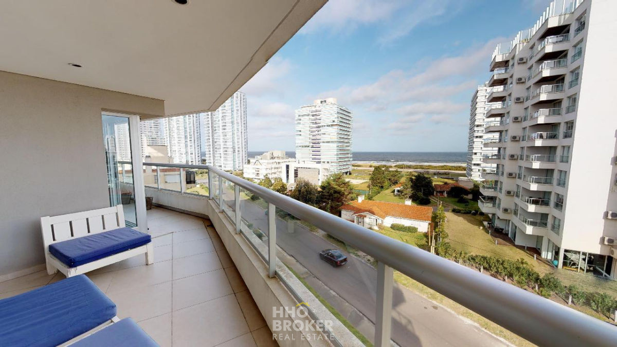 Hermoso departamento en Brava Biarritz, a pasos del mar, Punta del Este - HHO2019A