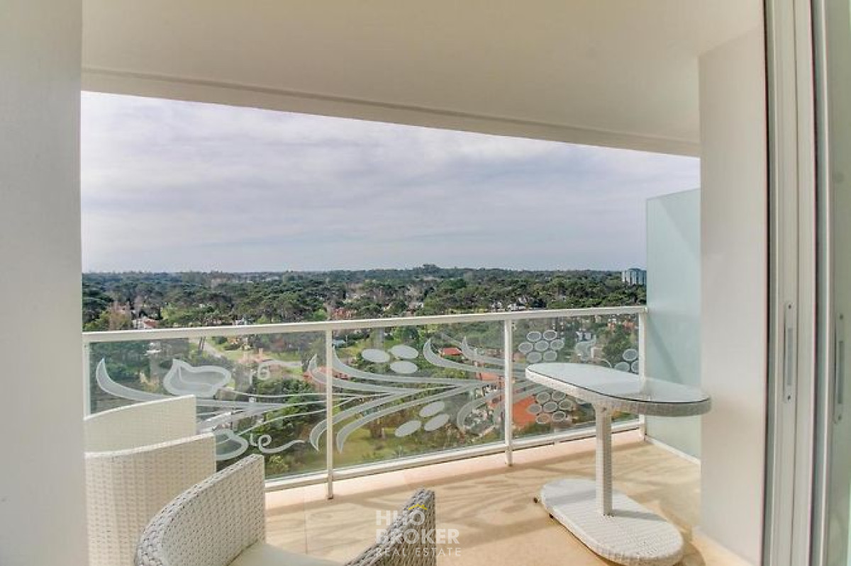 Edificio YOO Punta del Este, 2 dor, venta, zona Roosevelt. - HHO2862A