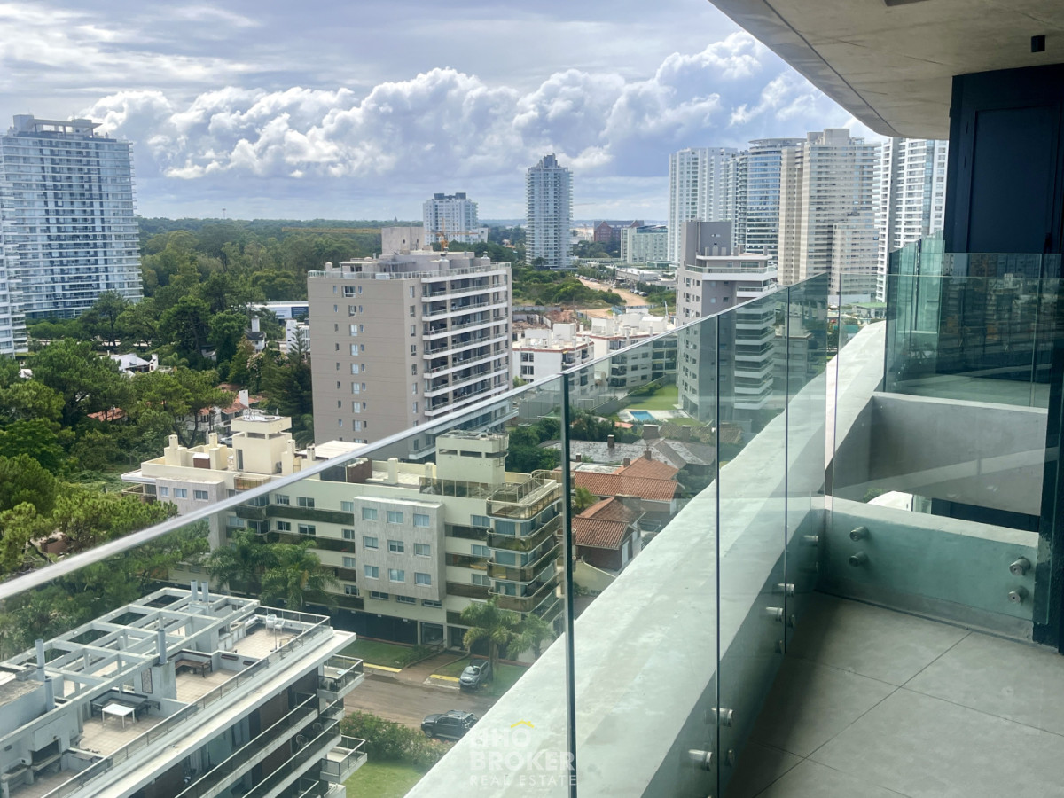 Edificio Wave Brava, Venta apartamento 2 dor., Playa Brava, Punta del Este. - HHO2884A
