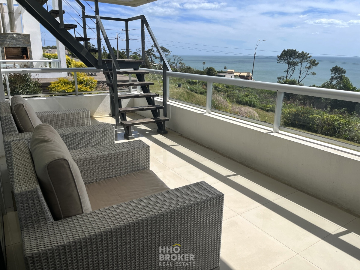 Alquiler temporario, Complejo Balena Bianca II, duplex de 2 dormitorios, Punta Ballena. - HHO3387A