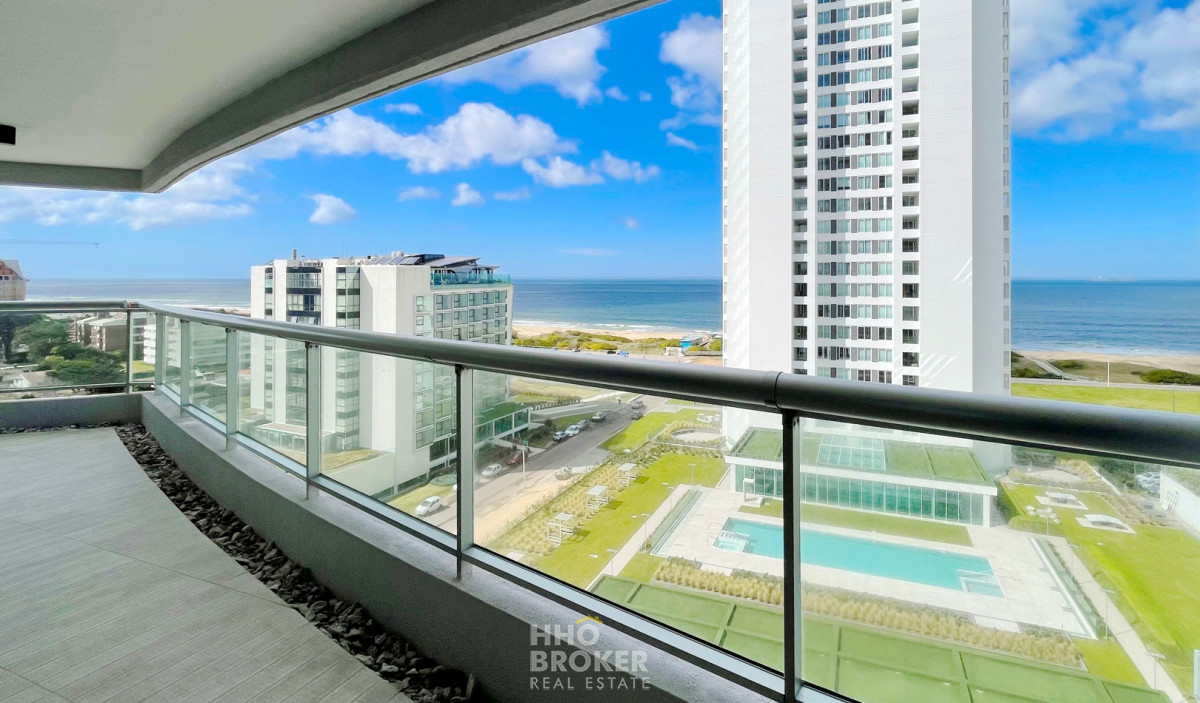Departamento en alquiler, Look Brava. Playa Brava, Punta del Este - A metros del mar !!! - HHO2211A